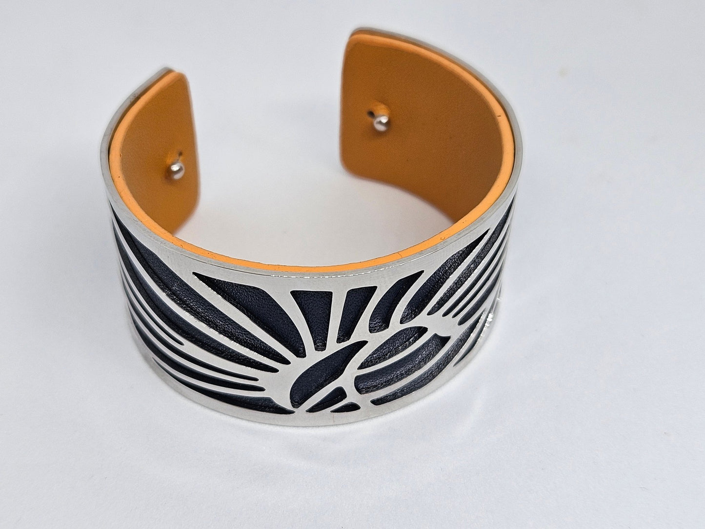 Rise Bangle Bravery Collection - Stellify