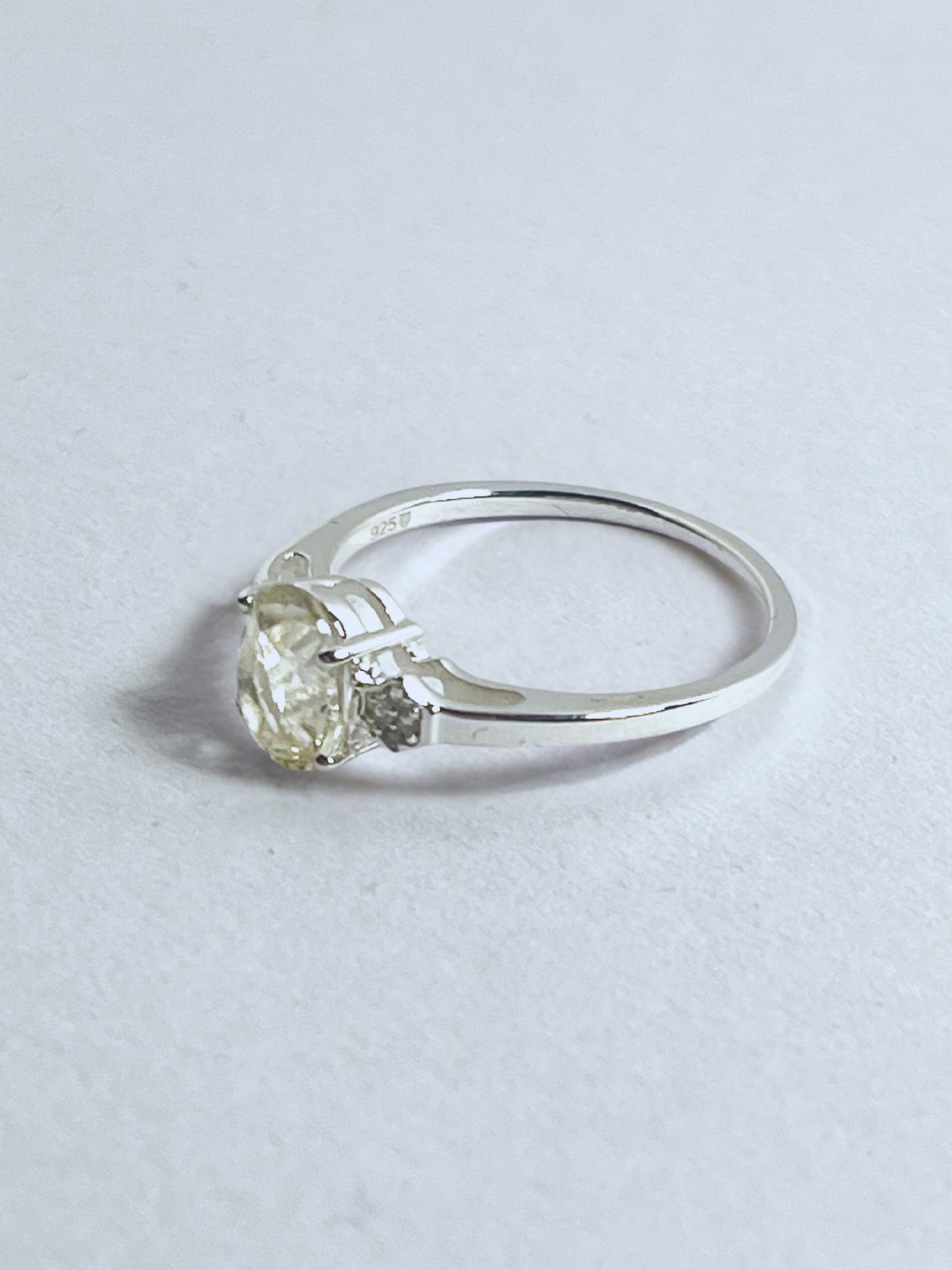 Novas Hiddenite Harmony Ring - Stellify