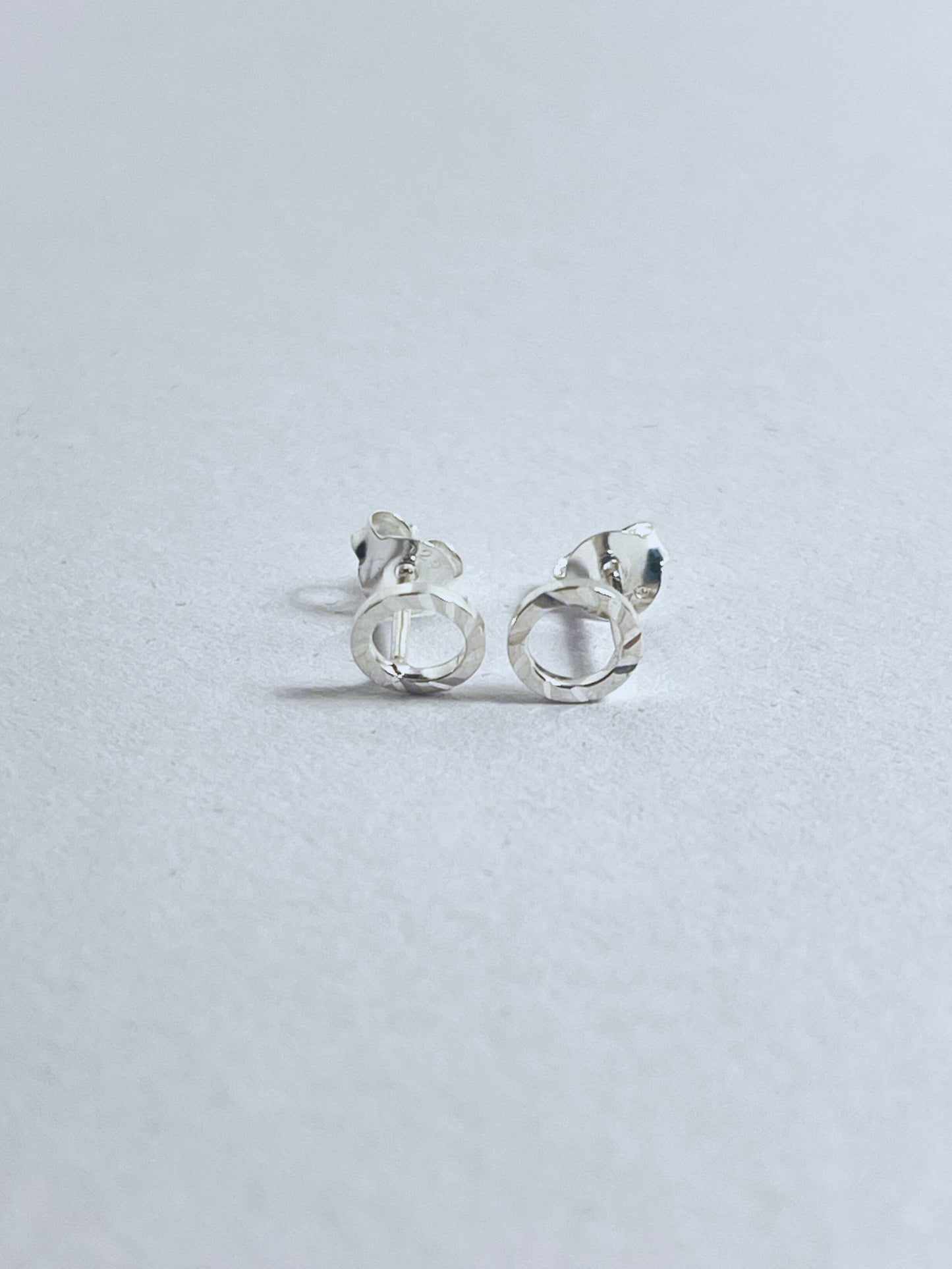 Sterling Silver Hammered Circle Ring Stud Earrings - Stellify